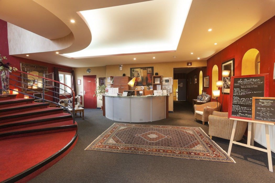 Hotel The Originals City, La Cour Carrée, Eu 3*